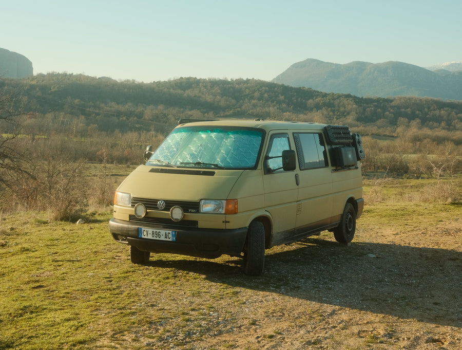 VW T4 EuroVan Weekender with pop-top raised