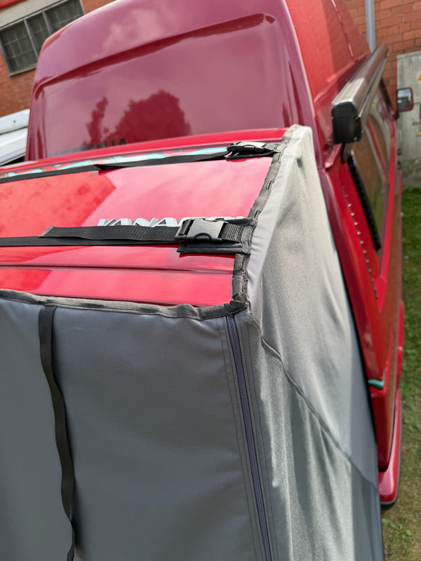 Rear Hatch Privacy Shelter Compatible with VW T3/T25 - Magnetic Attachment